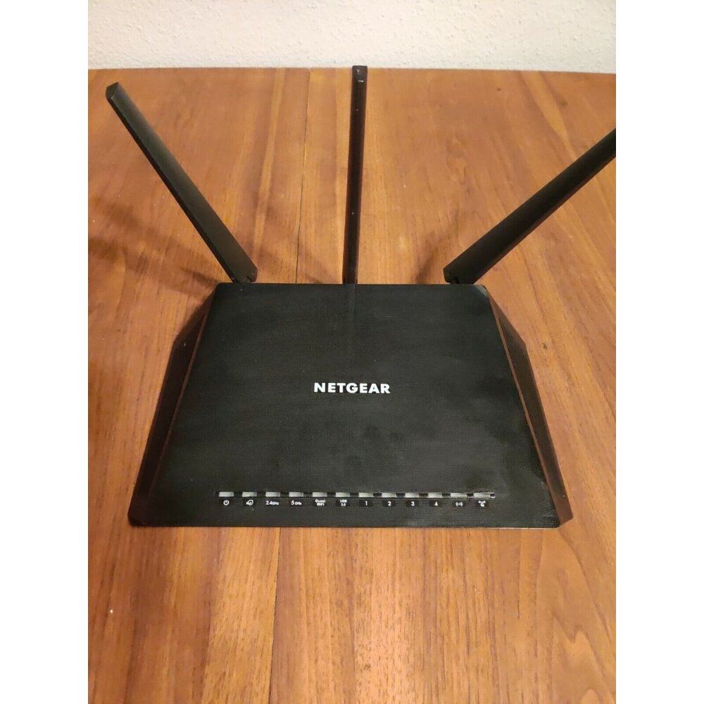 NETGEAR Nighthawk AC1750  Smart WiFi Router (R6700) - USED - Picture 2 of 6